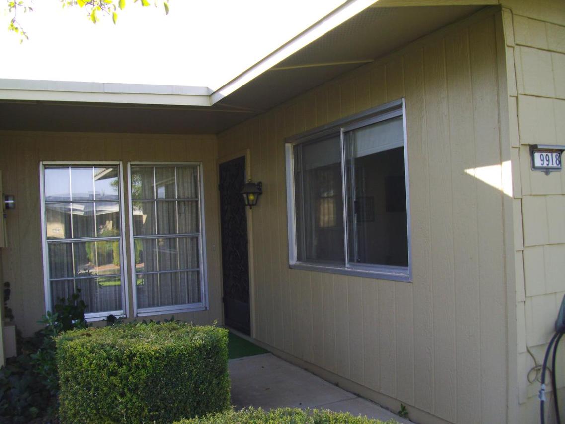 9918 W Palmeras Dr., Sun City, AZ 85373