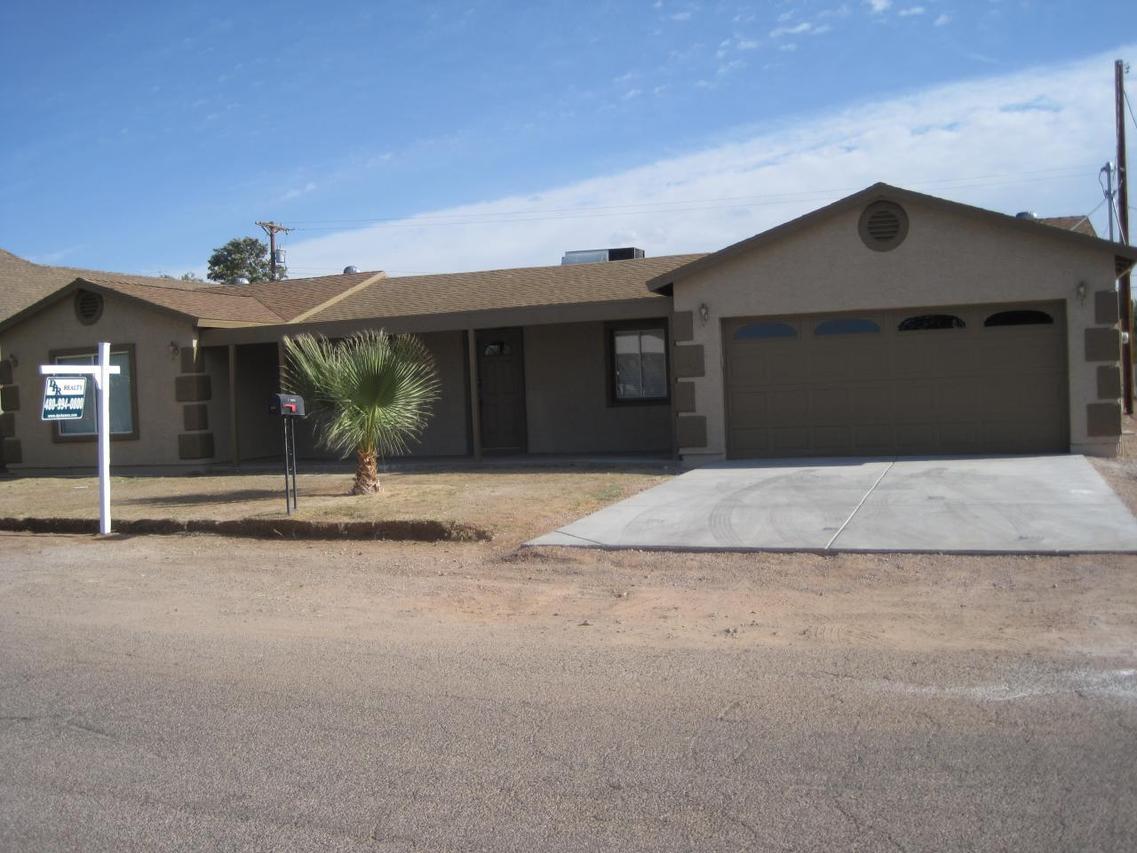 485 S Warner Dr., Apache Junction, AZ 85120