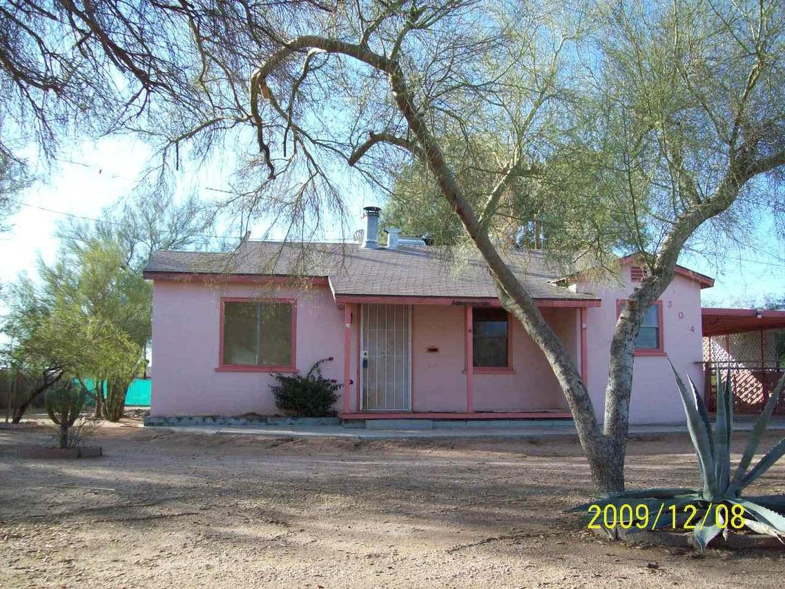 304 S Malcolm Dr., Apache Junction, AZ 85120
