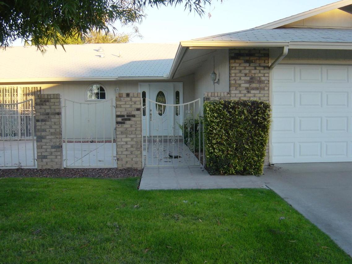 18219 N Conestoga Dr., Sun City, AZ 85373
