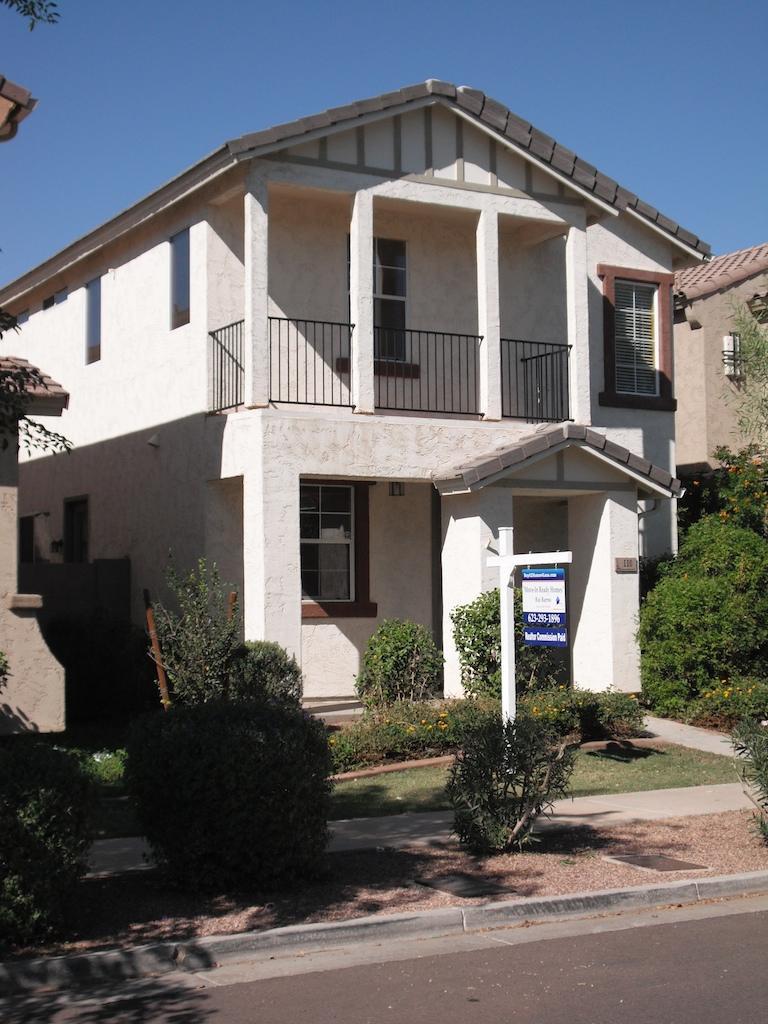 110 N 66th Ave., Phoenix, AZ 85043