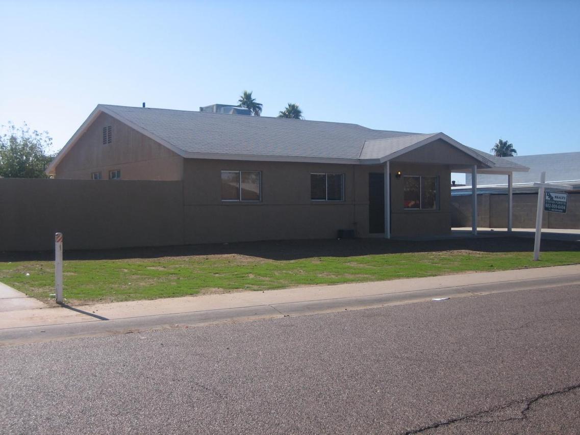 2209 W Villa Maria Dr., Phoenix, AZ 85023