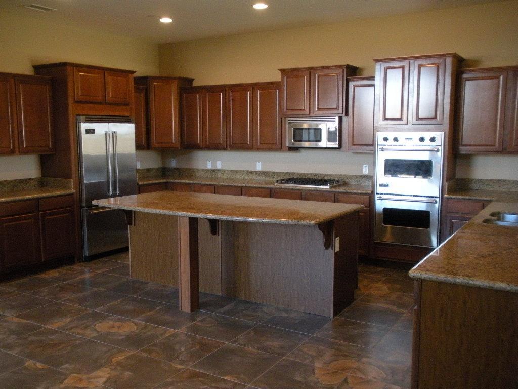 8632 S 7th St., Phoenix, AZ 85042