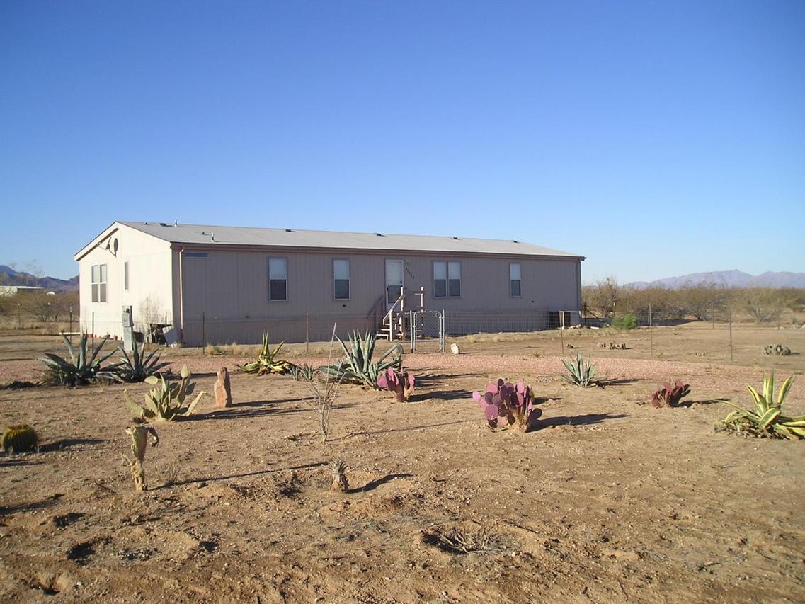 47902 N Eagle Eye Rd., Aguila, AZ 85320