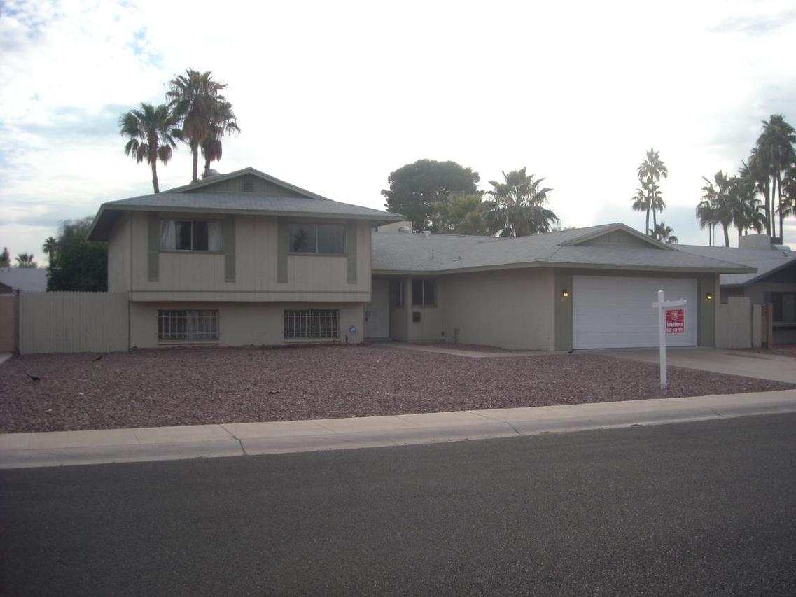 417 E Carson Dr., Tempe, AZ 85282