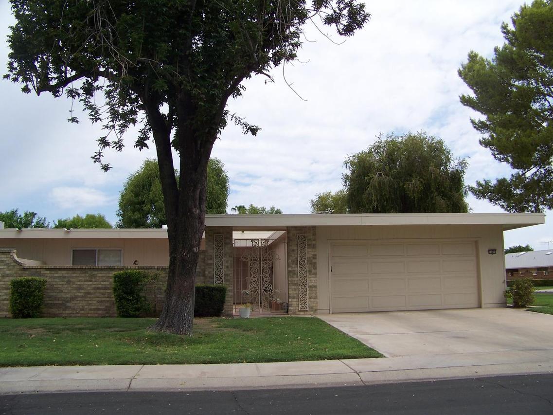 10310 W Willowbrook Dr., Sun City, AZ 85373