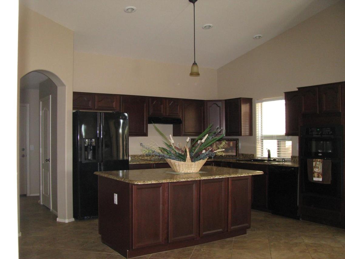 1067 E Shari St., San Tan Valley, AZ 85140