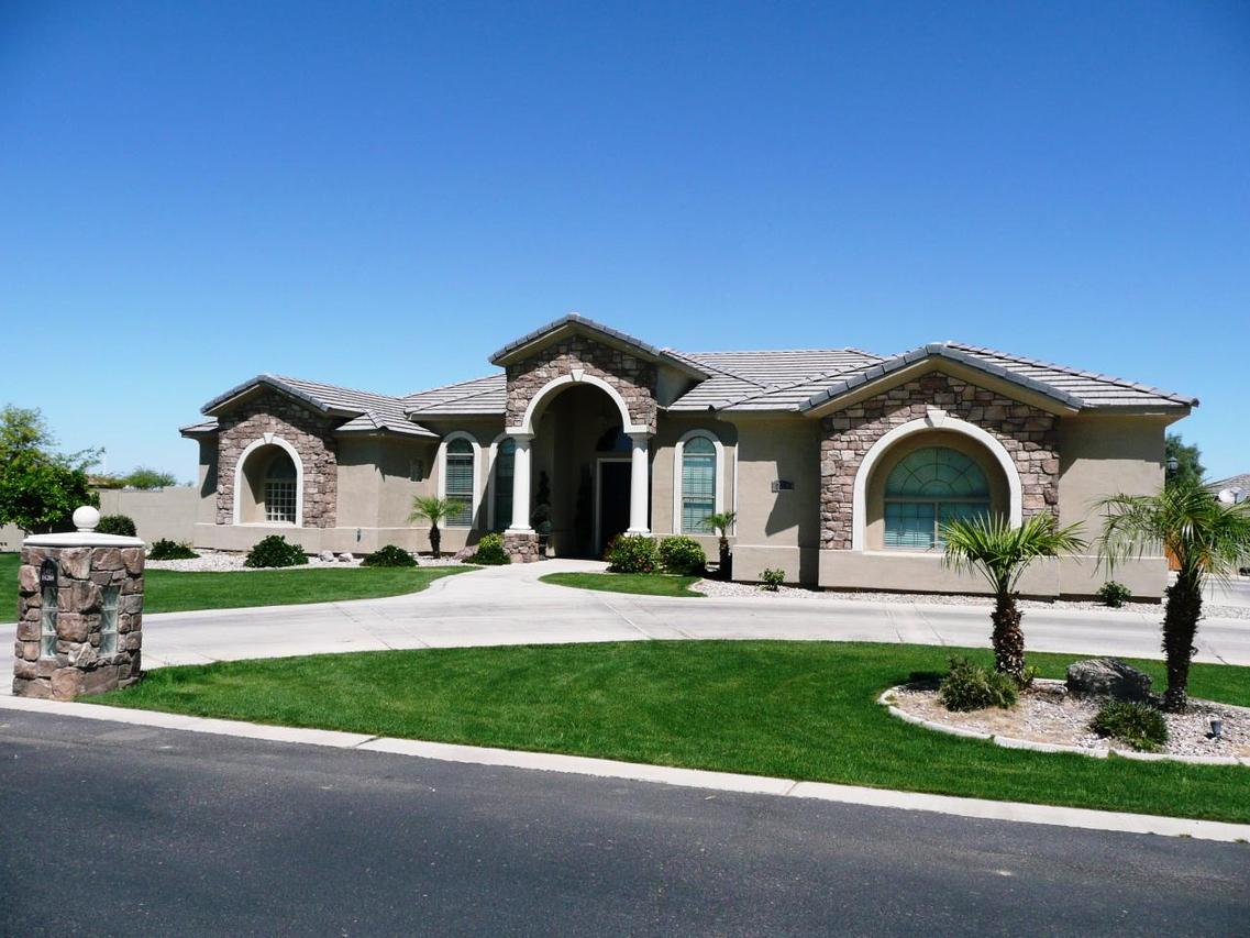 2612 E Calle De Flores, Gilbert, AZ 85298