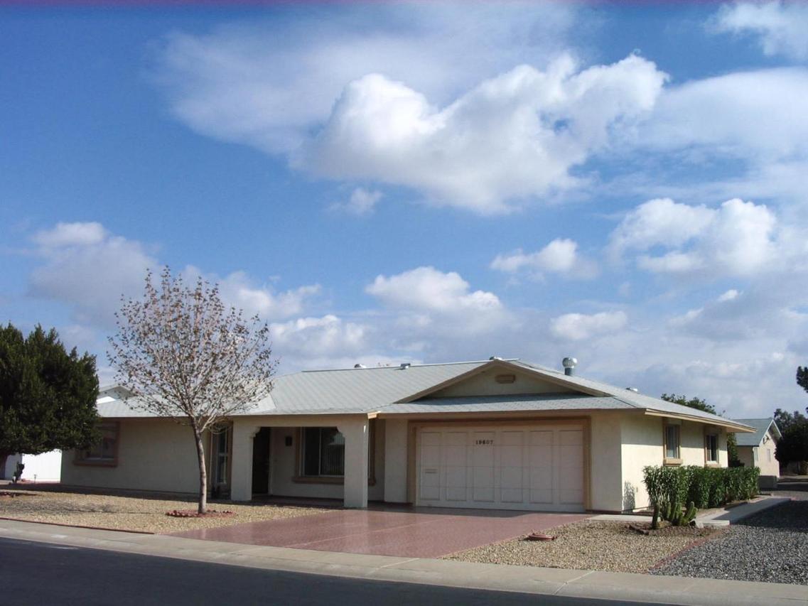 19607 N Concho Cir., Sun City, AZ 85373