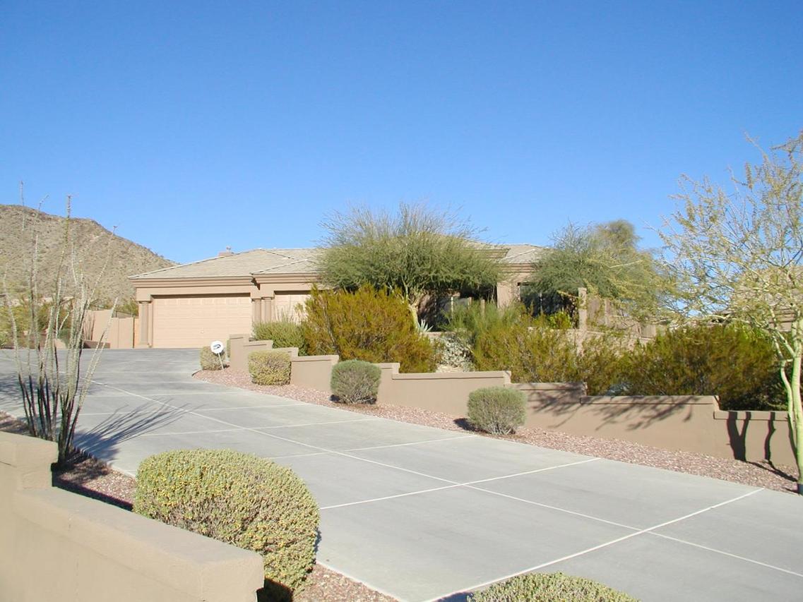 14649 S 5th Ave., Phoenix, AZ 85045