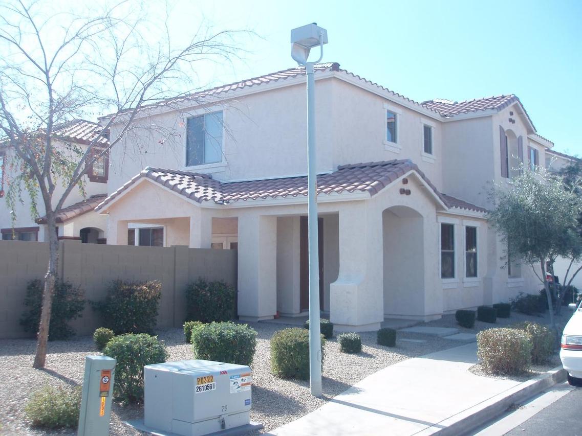 999 E Ranch Rd., Gilbert, AZ 85296