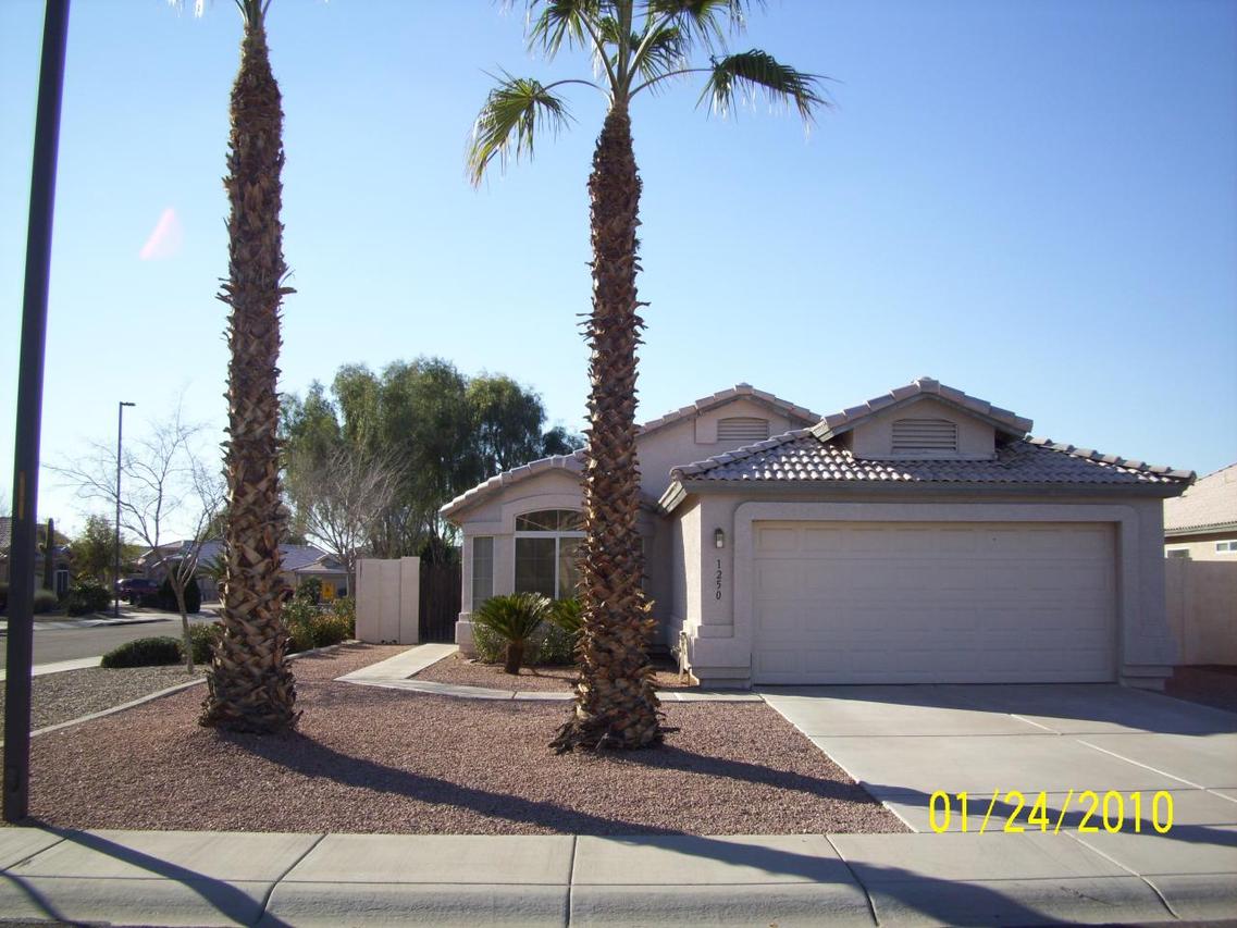 1250 S Pueblo Ct., Gilbert, AZ 85233