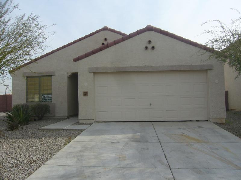 2807 S 83rd Dr., Tolleson, AZ 85353