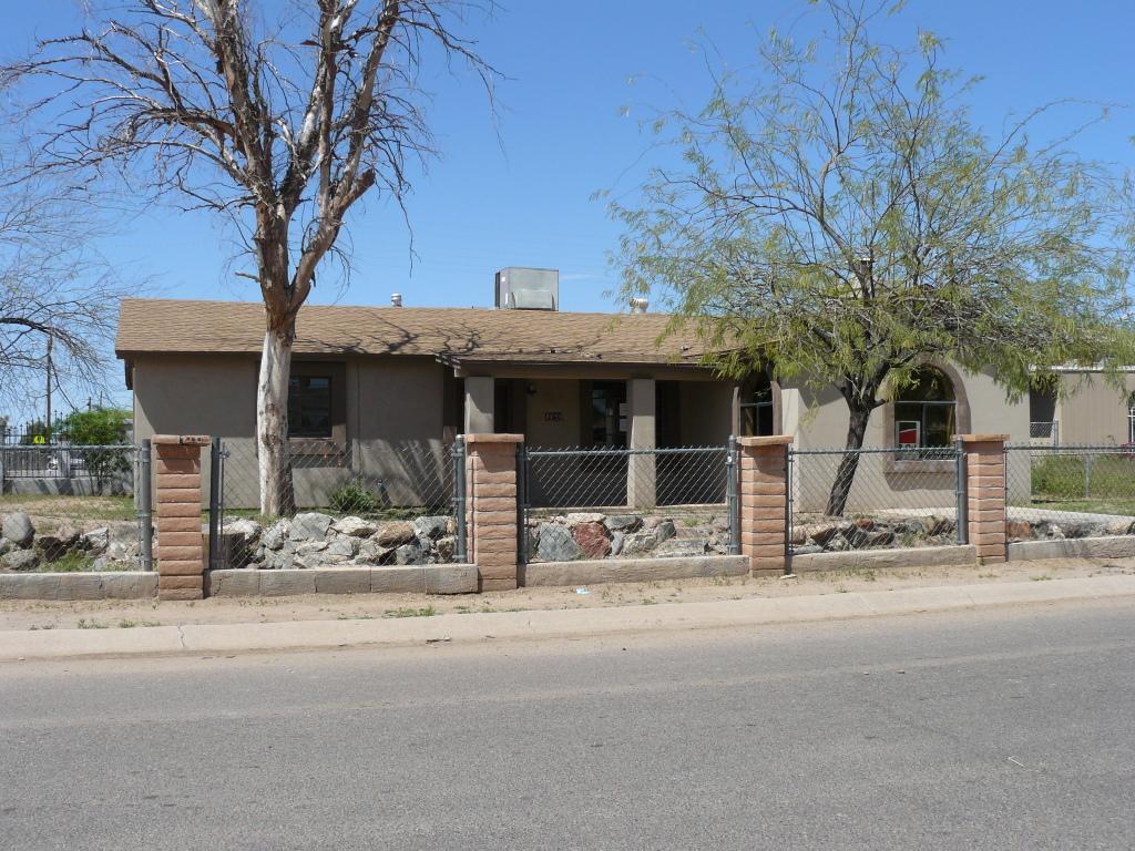 5046 S 36th Dr., Phoenix, AZ 85041