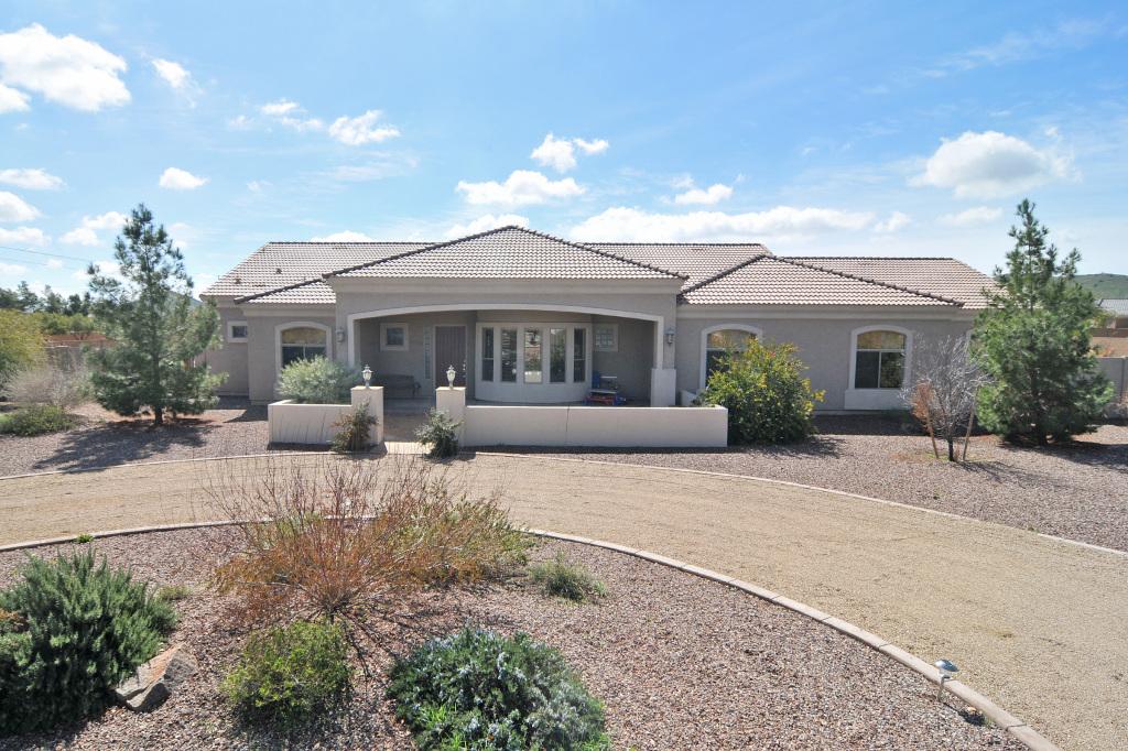 717 W Windward Ct., Phoenix, AZ 85085