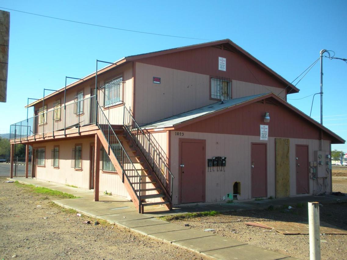 1623 E Wood St., Phoenix, AZ 85040