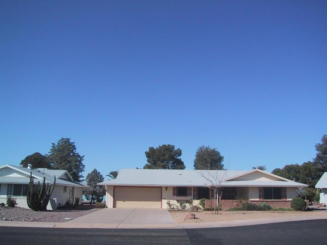 10260 N 102nd Ave., Sun City, AZ 85375