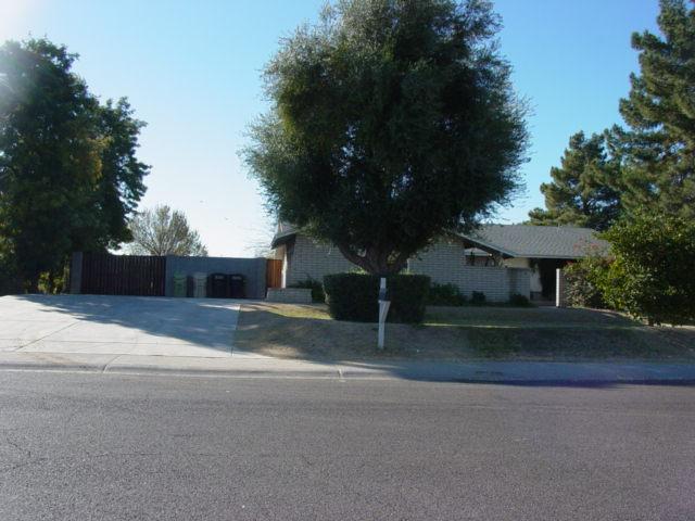 5201 W Tierra Buena Ln., Glendale, AZ 85306