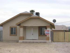 703 E Alta Vista Rd., Phoenix, AZ 85040