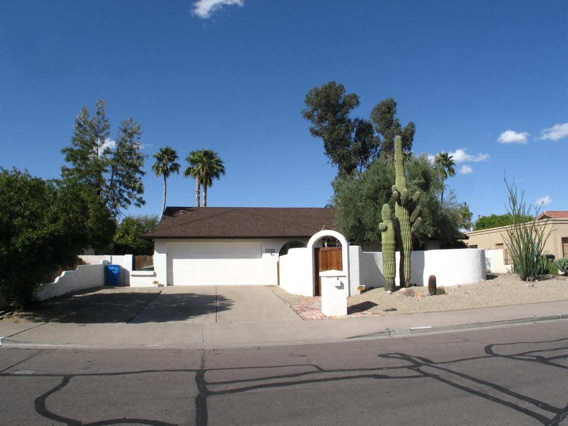 4562 E Paradise Ln., Phoenix, AZ 85032