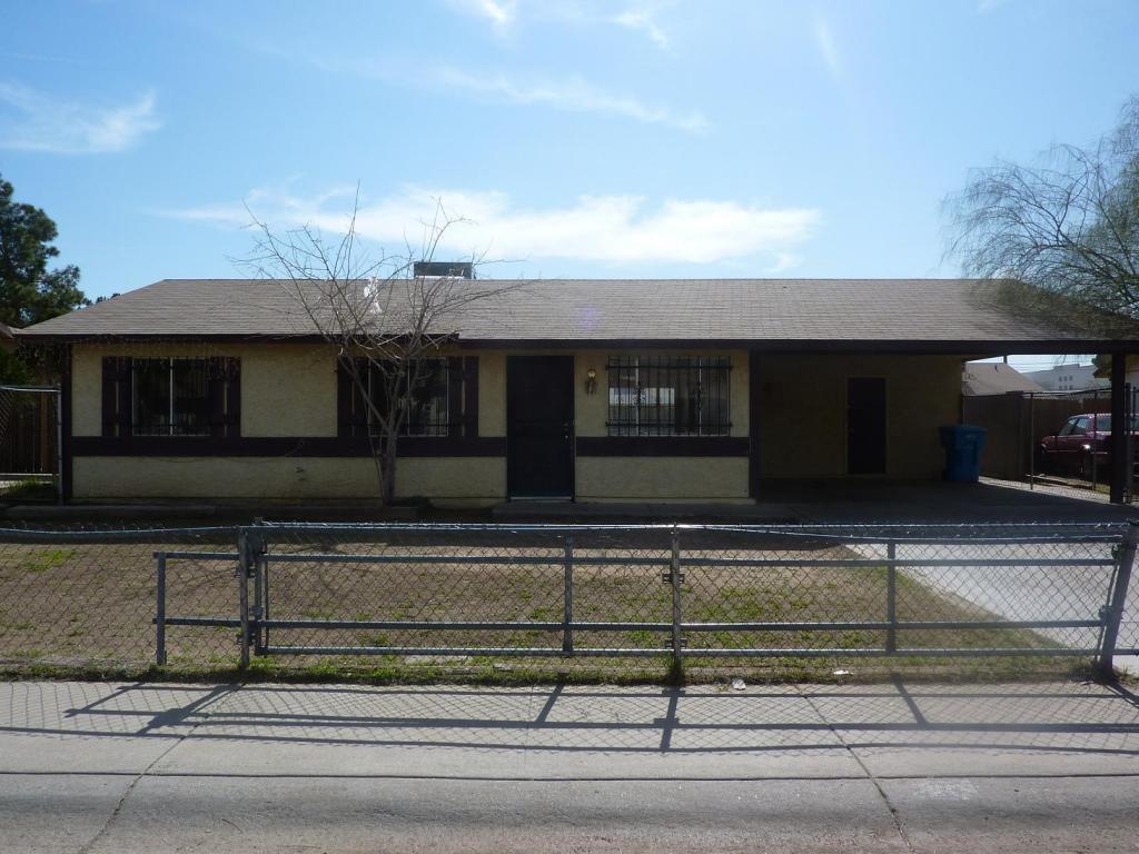 7049 W Fillmore St., Phoenix, AZ 85043