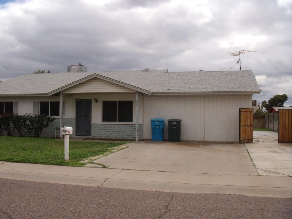 2221 W Charleston Ave., Phoenix, AZ 85023