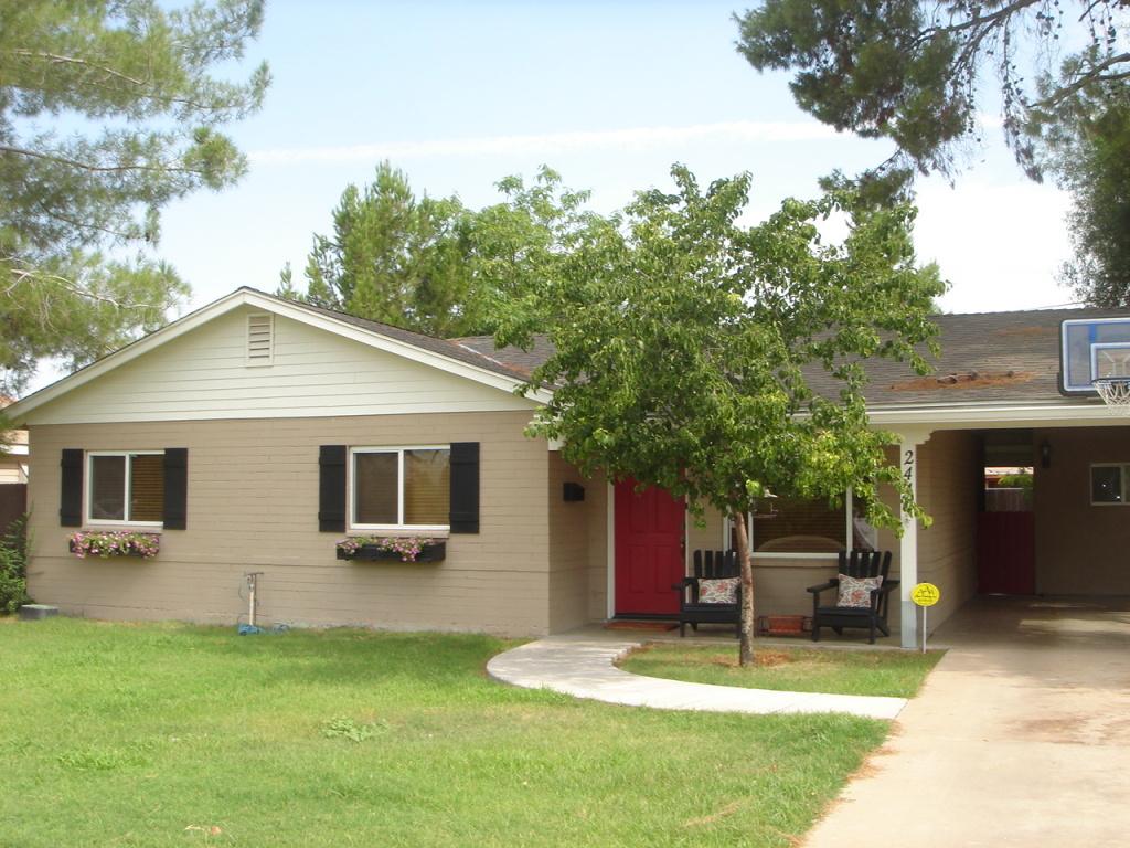 2440 E Coolidge St., Phoenix, AZ 85016