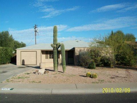 4251 N 17th Ave., Phoenix, AZ 85015