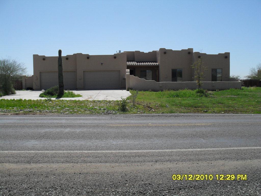 205 E Desert Hills Dr., Phoenix, AZ 85086