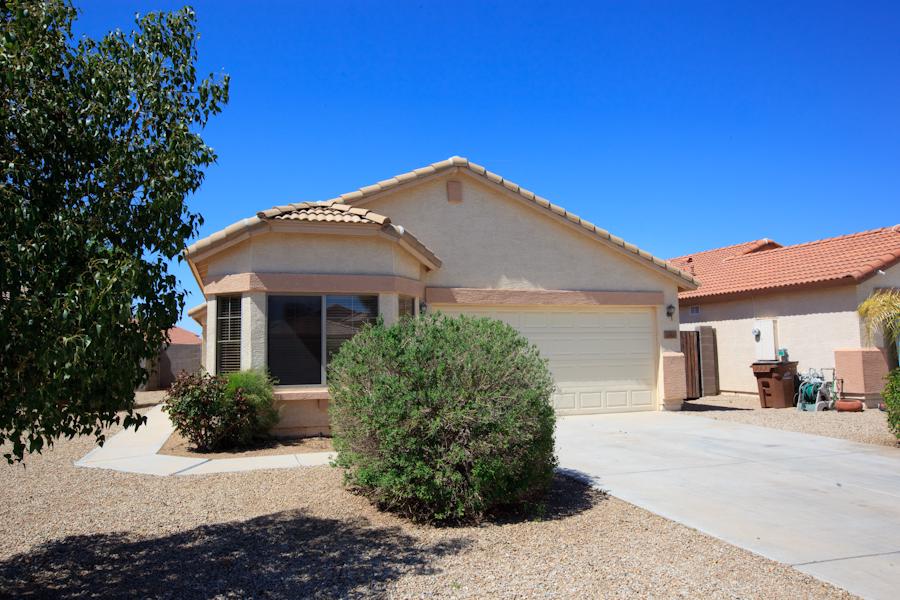 1050 E Nardini St., San Tan Valley, AZ 85140