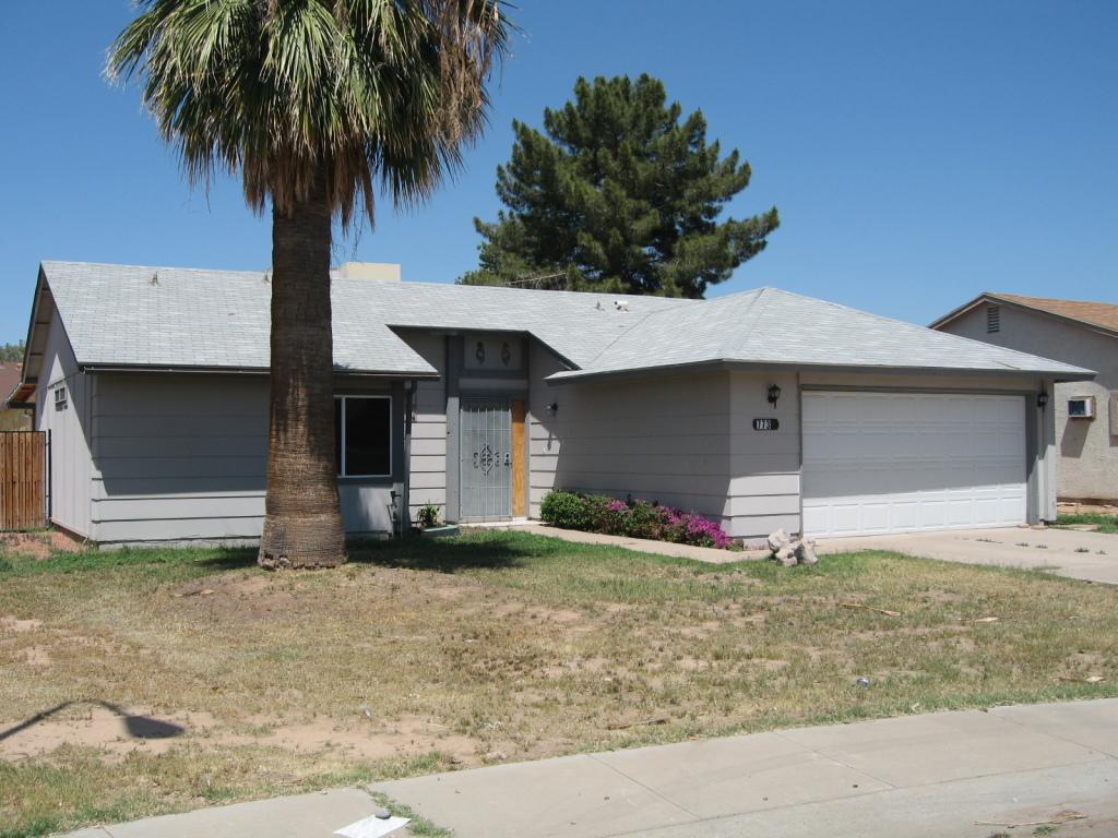 7732 W Wolf St., Phoenix, AZ 85033