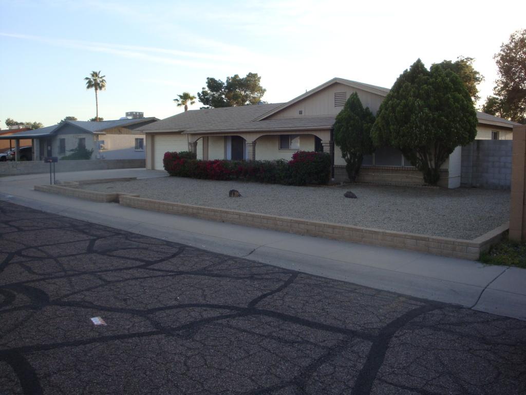 12236 N 47th Dr., Glendale, AZ 85304