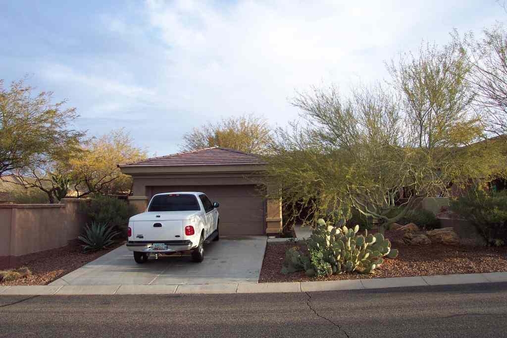 2468 W Turtle Hill Dr., Phoenix, AZ 85086