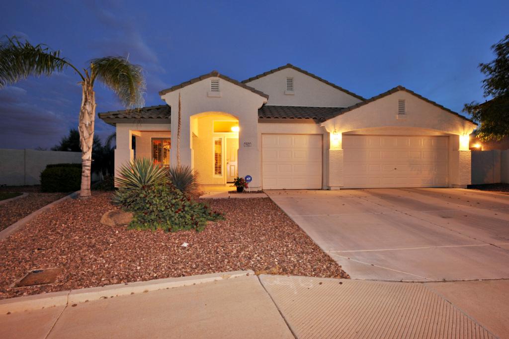 7627 W Robin Ln., Peoria, AZ 85383