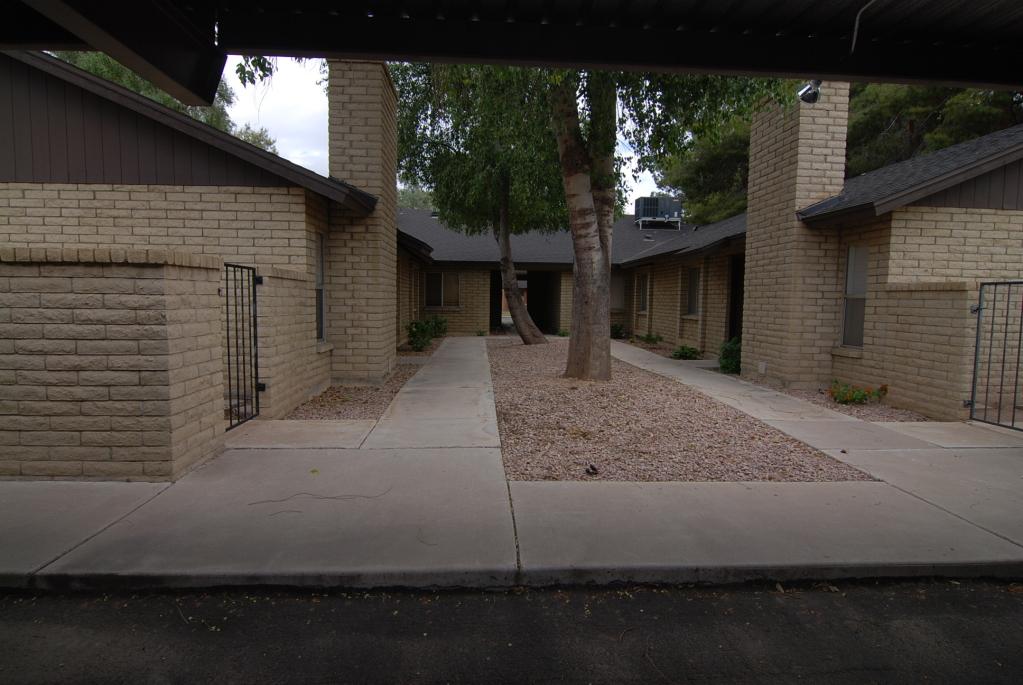 103 W Concorda Dr. #102, Tempe, AZ 85282