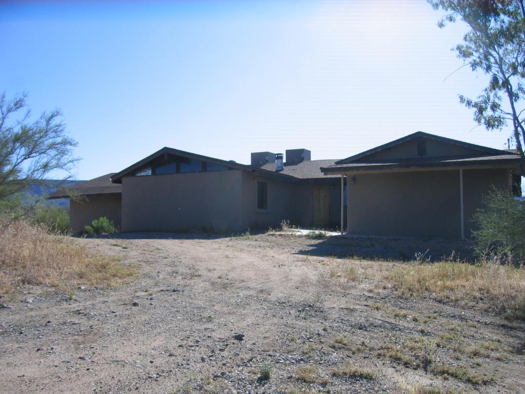 47015 N New River Rd., New River, AZ 85087
