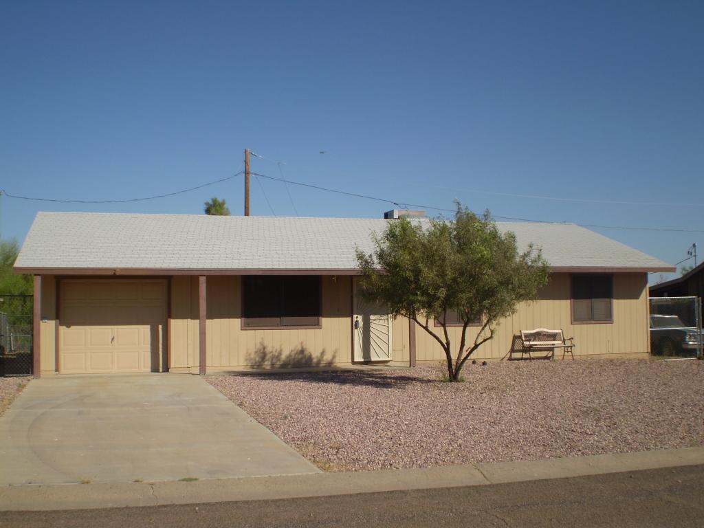 324 Peretz Cir., Morristown, AZ 85342