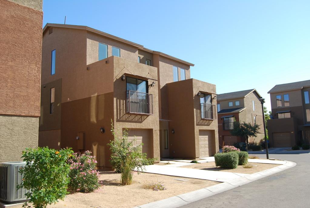 847 E Pecan Rd., Phoenix, AZ 85040
