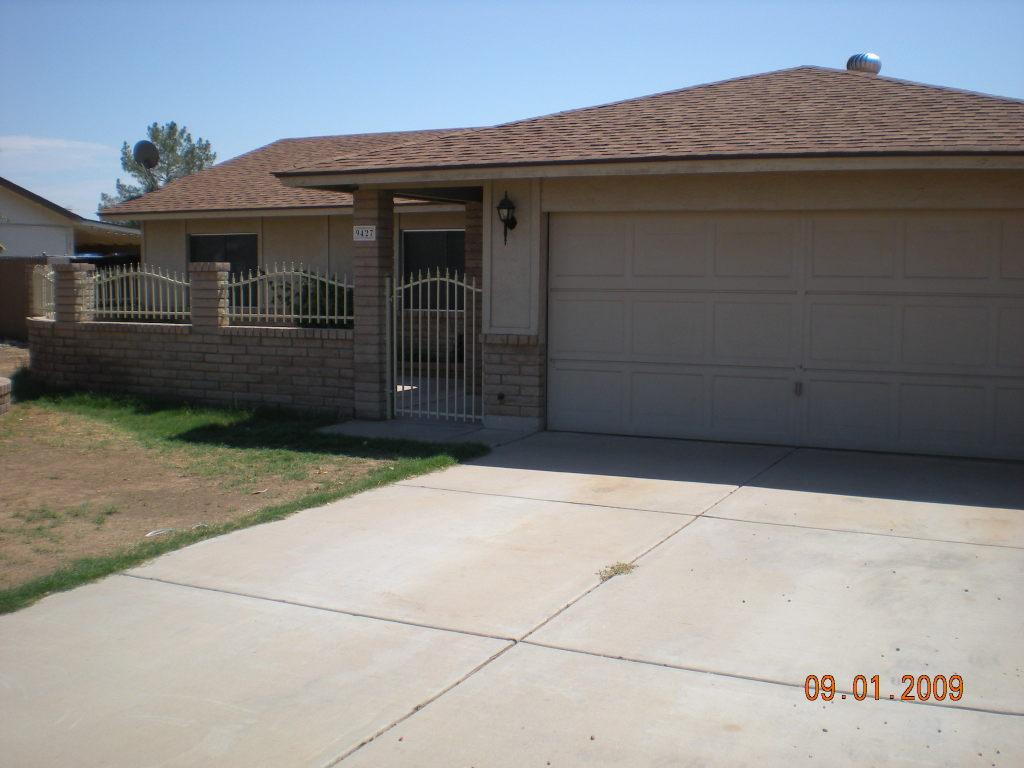 9427 W Sunnyslope Ln., Peoria, AZ 85345