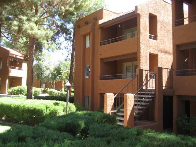 4704 E Paradise Village Pkwy. #239, Phoenix, AZ 85032