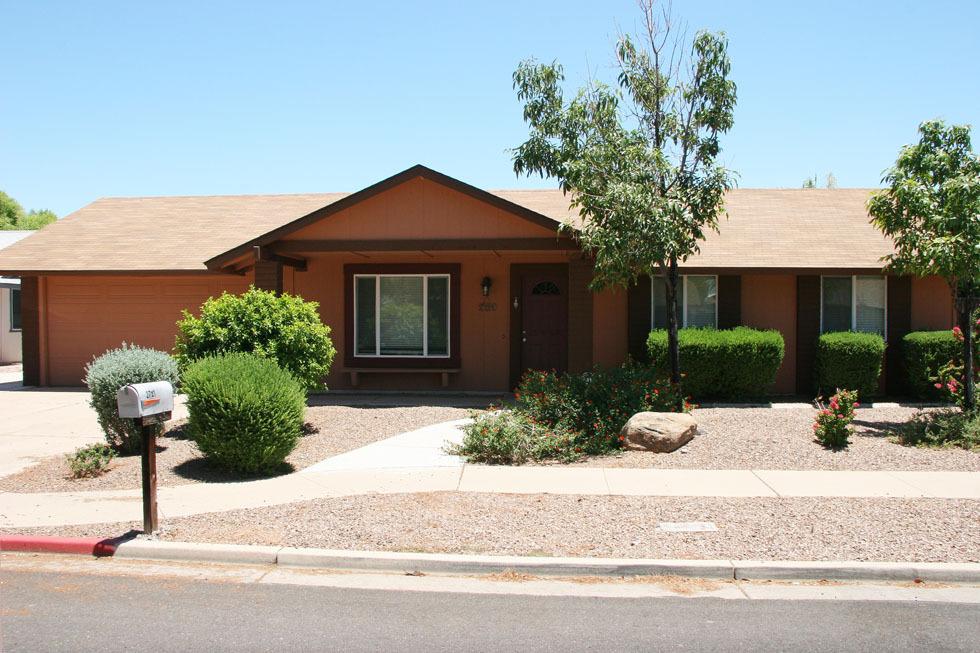 2721 S Pecan St., Mesa, AZ 85202