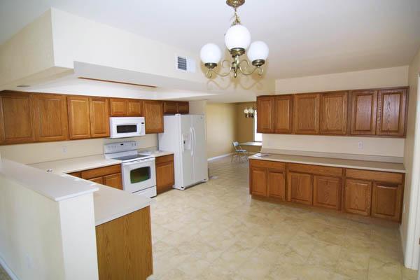 19828 N 100th Dr., Sun City, AZ 85373