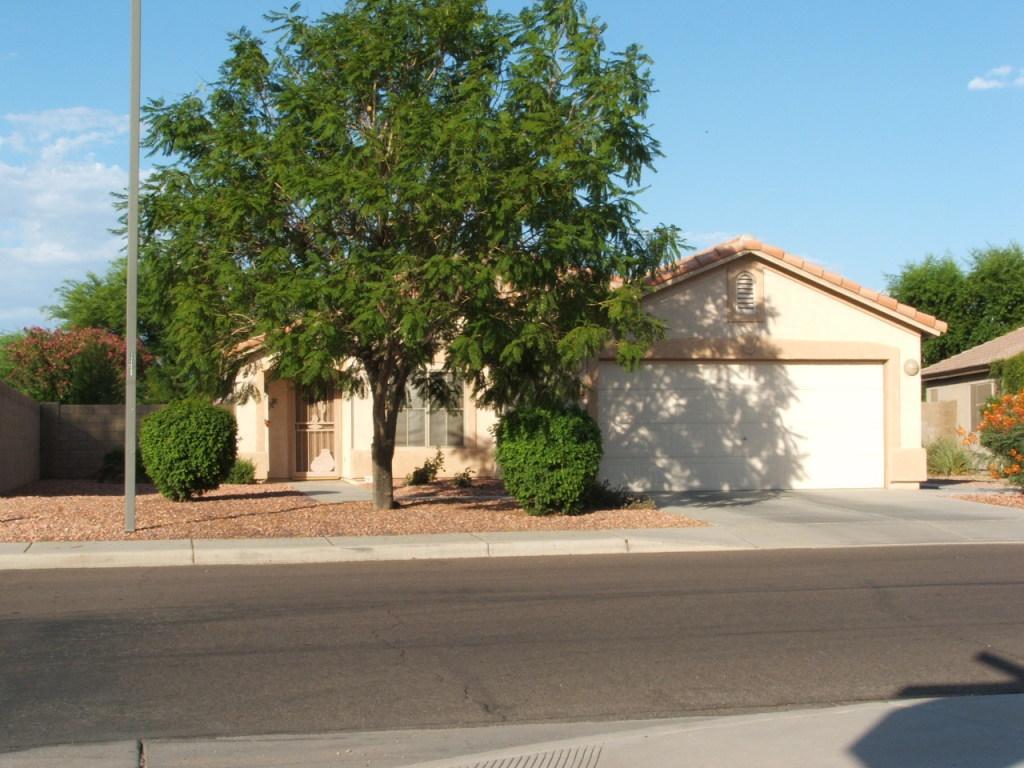 17713 N Woodrose Ave., Surprise, AZ 85374