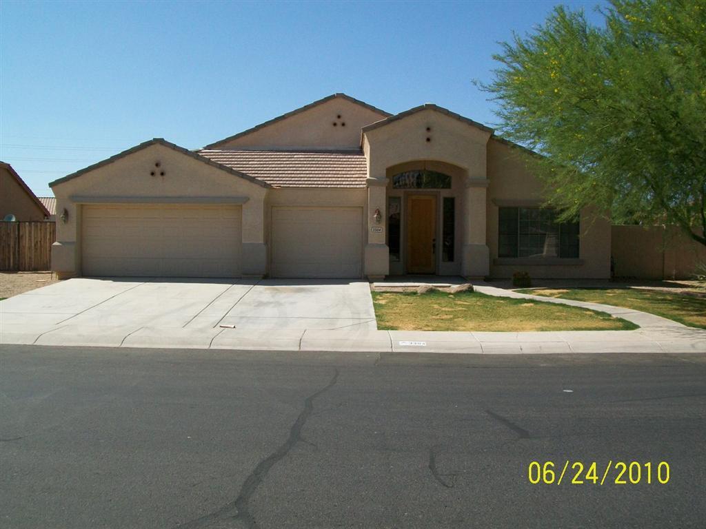 3304 E Latham Way, Gilbert, AZ 85297