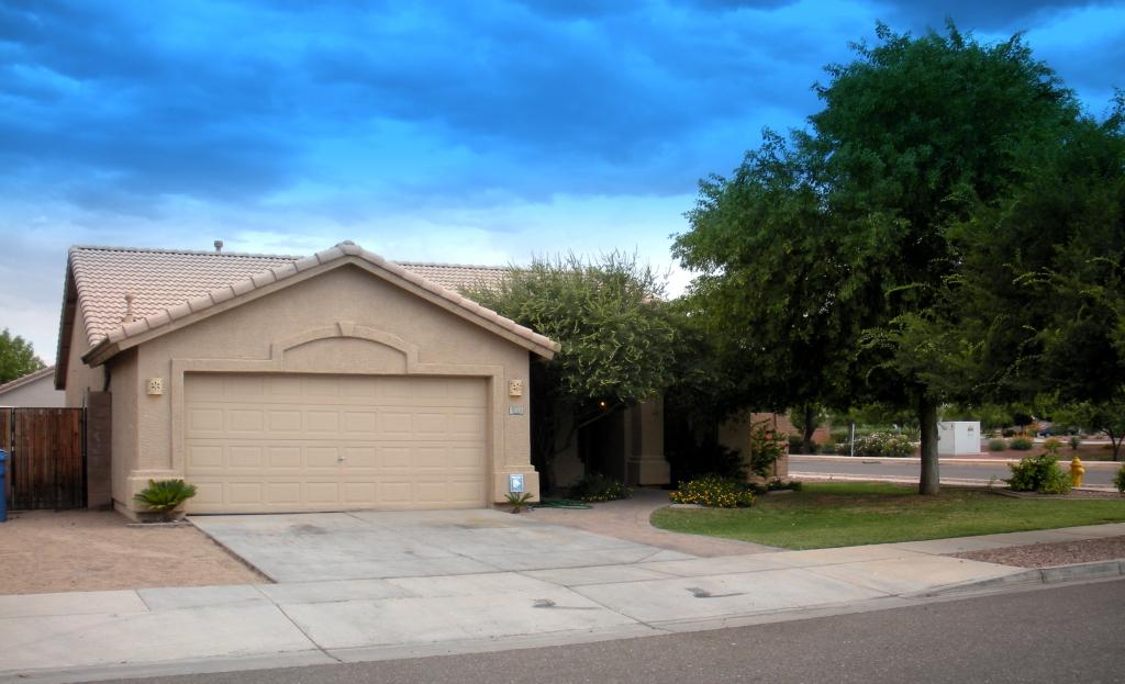 8023 W Hammond Ln., Phoenix, AZ 85043