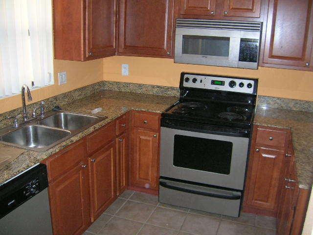 3420 W Danbury Dr. #C115, Phoenix, AZ 85053