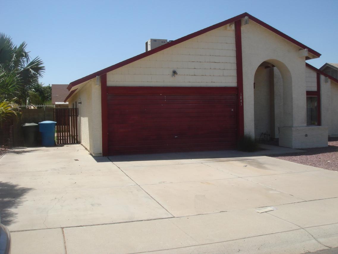 1843 E Alta Vista Rd., Phoenix, AZ 85042
