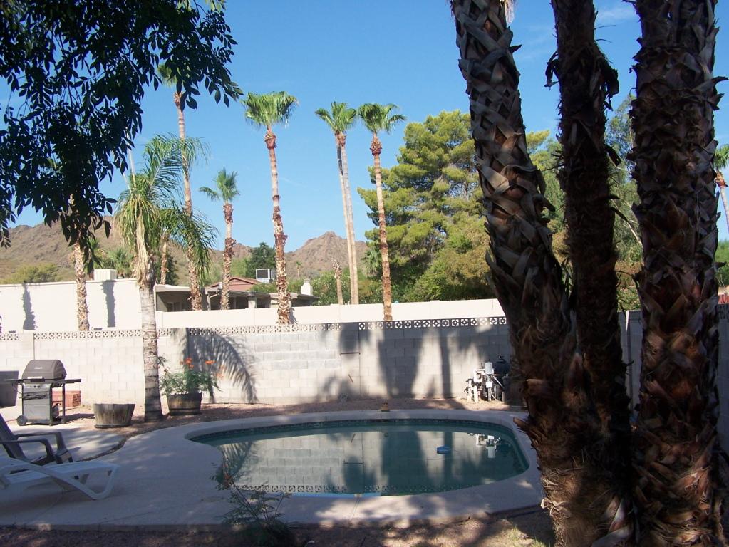 2502 E North Ln., Phoenix, AZ 85028