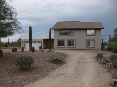 561 E Saddle Butte St., Apache Junction, AZ 85219
