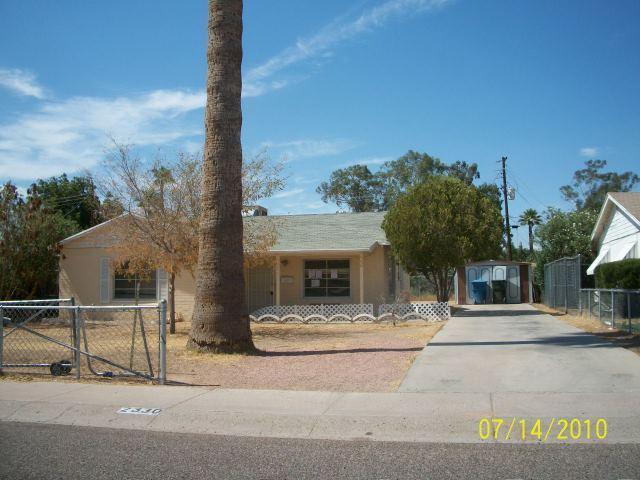 2330 E Mitchell Dr., Phoenix, AZ 85016